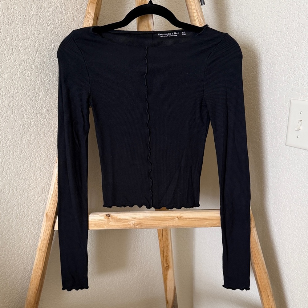 Abercrombie & Fitch Black Scalloped Ribbed Long Sleeve Top Soft A&F Collection